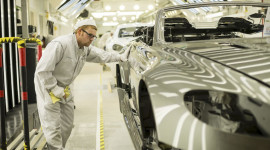 Aston Martin mở rộng sản xuất, thuê thêm 250 nhân công