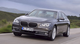BMW x&aacute;c nhận sợi carbon cho 7-Series thế hệ mới