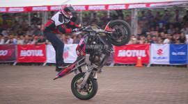 Thỏa đam m&ecirc; với Motul Stunt Fest 2014 tại H&agrave; Nội