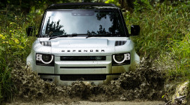 Land Rover Defender 2020 "offroad" CỰC ĐỈNH, giá từ hơn 3,7 tỷ tại Việt Nam