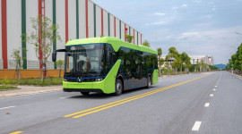 VinBus hợp tác Star Charge phát triển hệ thống trạm sạc xe buýt điện
