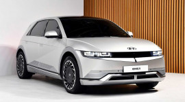 Hyundai Ioniq 5 2022 ra mắt với khả năng sạc cực nhanh