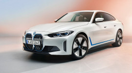 BMW i4 ra mắt, đấu Tesla Model 3, phạm vi hoạt động tối đa 590 km