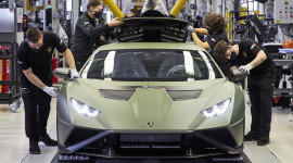 Lamborghini công bố kế hoạch điện khí hoá, hồi kết của động cơ hút khí tự nhiên?