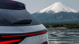 Lexus NX 2022 nhá hàng trước ngày ra mắt chính thức vào 11/6
