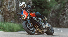 Honda CB1000R có thêm phiên bản đặc biệt, giá từ 23.600 USD