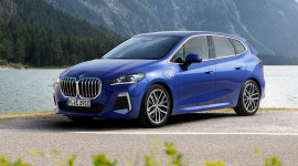 BMW 2-Series Active Tourer 2022 ra mắt với lưới tản nhiệt cỡ lớn, nhiều công nghệ mới