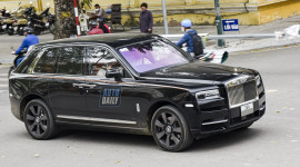 SUV Siêu sang Rolls-Royce Cullinan hơn 40 tỷ của đại gia Hà Tĩnh