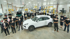 Porsche Cayenne đầu tiên xuất xưởng tại nhà máy ở Malaysia, giá 2,98 tỷ đồng