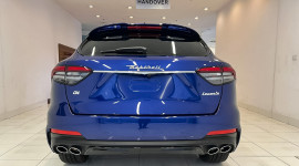 Maserati Levante 2022 về Việt Nam, giá từ 5,5 tỷ đấu Porsche Cayenne