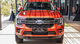 Ford Everest 2023 ra mắt tại Malaysia, giá quy đổi từ 1,36 tỷ đồng