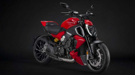 Ducati Diavel V4 &#039;lột x&aacute;c&#039; ho&agrave;n to&agrave;n mới, tăng tốc l&ecirc;n 100 km/h chỉ 3 gi&acirc;y