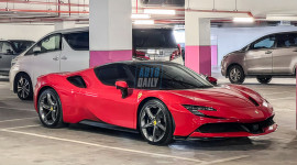 Bắt gặp Ferrari SF90 Spider đầu ti&ecirc;n về Việt Nam, sở hữu biển số tứ qu&yacute; 9 cực độc