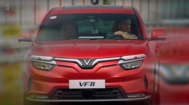 Truyền hình Anh: “VinFast VF 8 là tương lai của xe điện công nghệ cao Việt Nam”