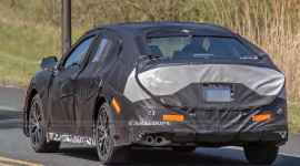 Toyota Camry 2025 lộ diện tr&ecirc;n đường thử, ra mắt v&agrave;o cuối năm nay
