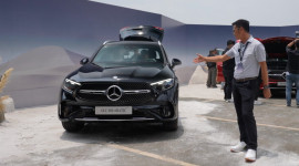 Trải nghiệm nhanh HÀNG NÓNG Mercedes GLC 300 4MATIC 2023 giá 2,8 tỷ đồng