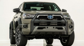 Toyota Hilux sẽ nhận được động cơ diesel hybrid vào năm 2024