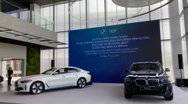 Xe thuần điện BMW iX3 v&agrave; i4 ch&iacute;nh thức ra mắt tại Việt Nam
