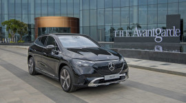 Mercedes-Benz EQE 500 4MATIC &ndash; SUV thuần điện với diện mạo si&ecirc;u thực, gi&aacute; từ 3,999 tỷ