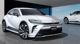 Toyota Crown Sport 2024 hầm hố hơn với g&oacute;i độ Modellista