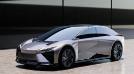 Mẫu sedan thuần điện Lexus LF-ZC sẽ được tung ra thị trường vào năm 2026