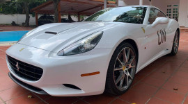 Không mua xe mới, ông Đặng Lê Nguyên Vũ lại tậu Ferrari California đời 2010