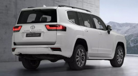 Toyota dừng bán Land Cruiser và nhiều mẫu xe khác vì cung không kịp cầu