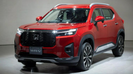 Honda WR-V 2024 h&uacute;t kh&aacute;ch của Toyota Raize sau b&ecirc; bối an to&agrave;n của Daihatsu