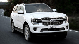 Ford Everest Platinum V6 ra mắt tại Th&aacute;i Lan, gi&aacute; quy đổi từ 1,58 tỷ đồng