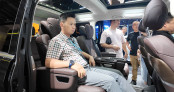 Mercedes V260 L Luxury đẹp thế n&agrave;y sao kh&ocirc;ng đưa về Việt Nam nhỉ???