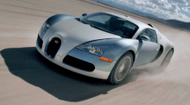 Bugatti Veyron &ldquo;ngốn&rdquo; 5,2 l&iacute;t xăng/ph&uacute;t