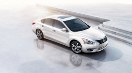 Nissan Altima 2013: Miếng b&aacute;nh ngon l&agrave;nh