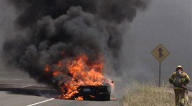 Chiếc Lamborghini Aventador đầu tiên bị cháy "rừng rực"