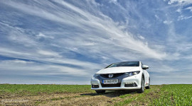 Honda Civic 1.8 i-VTEC 2012: Đáng giá để lựa chọn