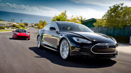 Tesla - "Apple" của thị trường xe điện
