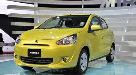 Xe nhỏ Mitsubishi có giá chỉ từ 270 triệu đồng