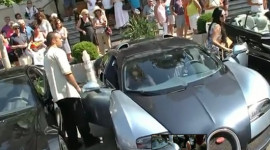 Bỏ 480 triệu đồng để được lái Bugatti Veyron