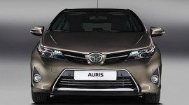 Hình ảnh chính thức của Toyota Auris 2013