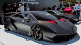 Lamborghini Sesto Elemento có giá 2,2 triệu USD