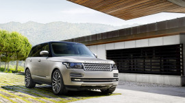 Range Rover 2013 có giá bán từ 83.500 USD