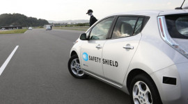 Nissan phát triển hệ thống đánh lái khẩn cấp tự động