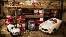 Bộ quà tặng Giáng sinh tuyệt đẹp Mercedes 2012