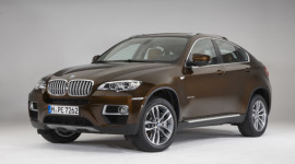 BMW Euro Auto khuyến mãi lớn dịp cuối năm