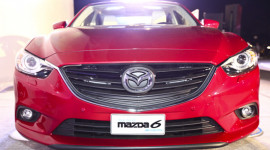 Hàng loạt xe Mazda tiền tỷ ra mắt người Việt