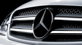 Mercedes-Benz lập kỷ lục doanh số năm 2012   