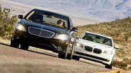 Mercedes-Benz nới rộng khoảng cách với BMW tại Mỹ