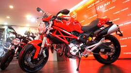 Ducati Monster 795 2013 đ&atilde; c&oacute; mặt tại Việt Nam