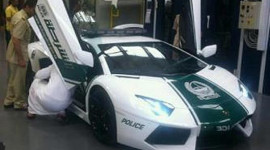 Cảnh sát sử dụng siêu xe Lamborghini Aventador đi tuần