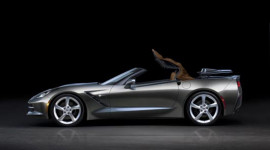 Corvette Stingray 2014 có giá bán từ 51.995 USD