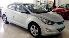 Lộ ảnh &ldquo;n&oacute;ng&rdquo; Hyundai Elantra 2013 trước ng&agrave;y ra mắt